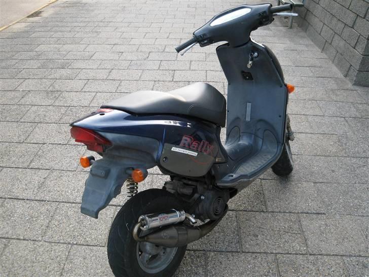 Aprilia rally solgt billede 3