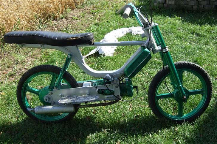 Vespa bravo SOLGT billede 6