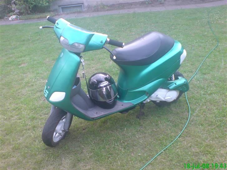 Piaggio Carlsberg Zip - som den er nu :D billede 1