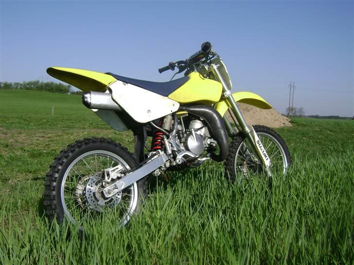 Suzuki RM85 - solgt - maj 2009 billede 1