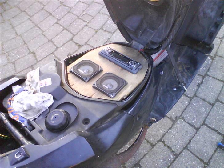 Peugeot speedfight 2    solgt billede 13