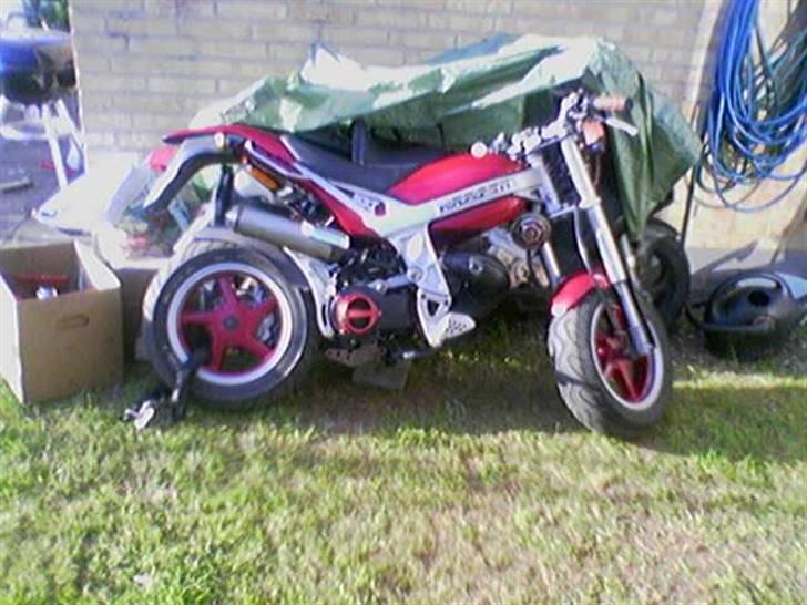 Suzuki street magic ( SOLGT ) billede 2