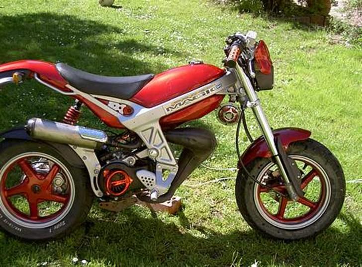 Suzuki street magic ( SOLGT ) billede 4