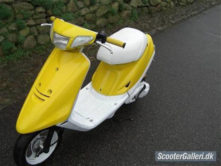 Yamaha jog billede 1