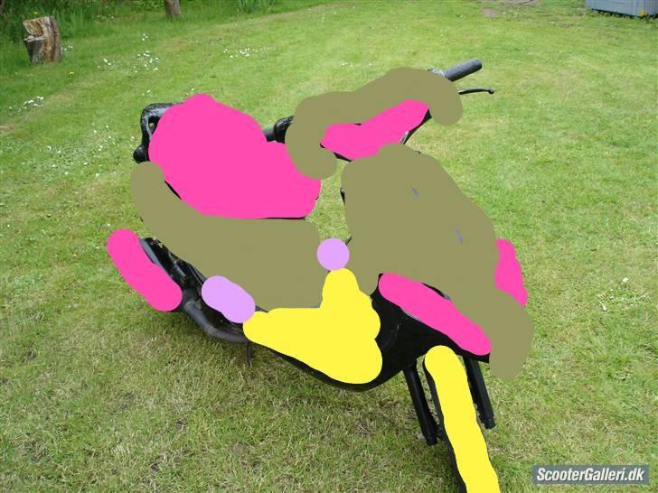 PGO Black Magic Solgt billede 20