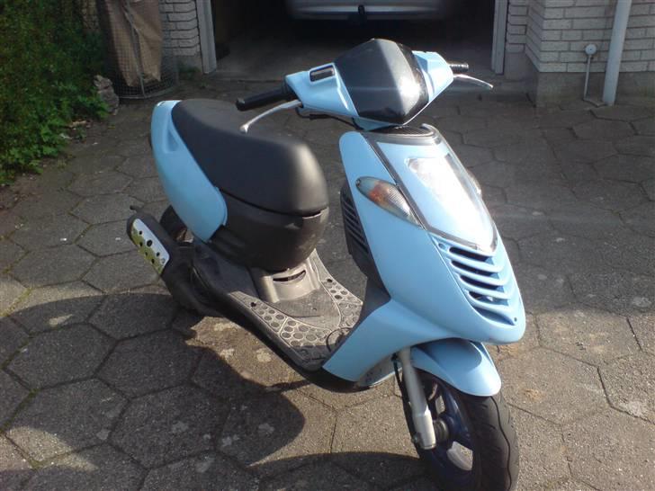Aprilia Sonic nakket billede 2