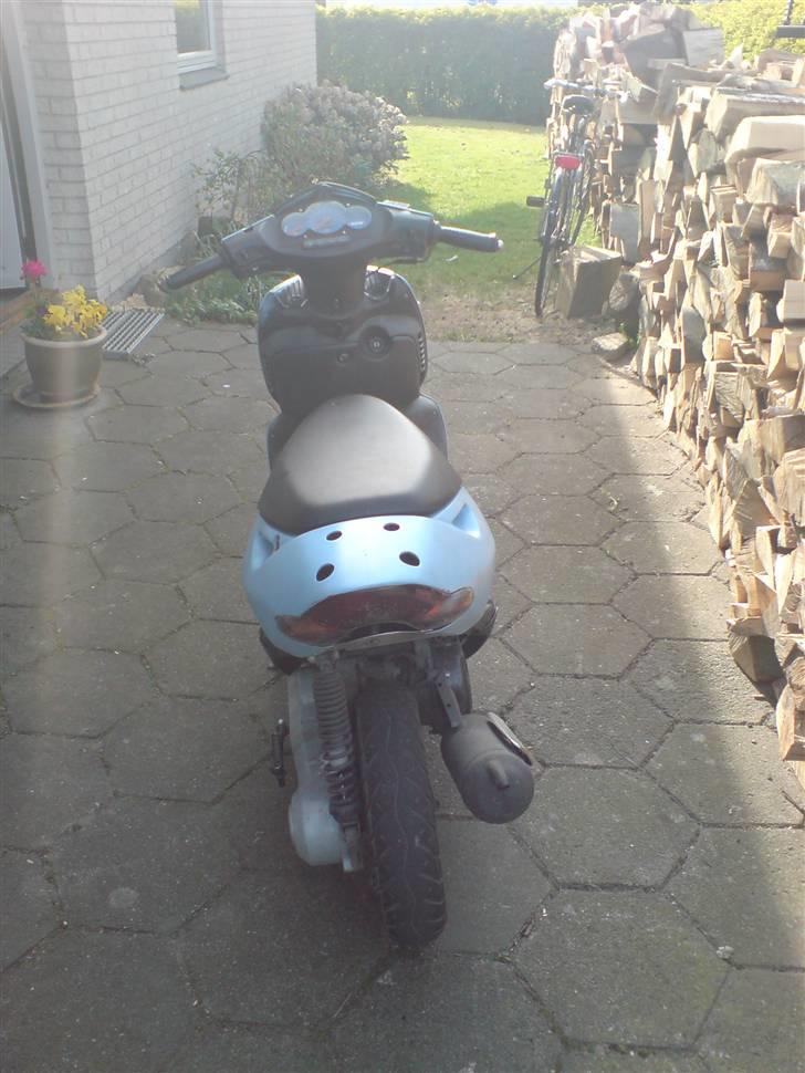 Aprilia Sonic nakket billede 4