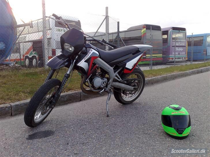 Gilera SMT LC DD - (Solgt) 2006 billede 1