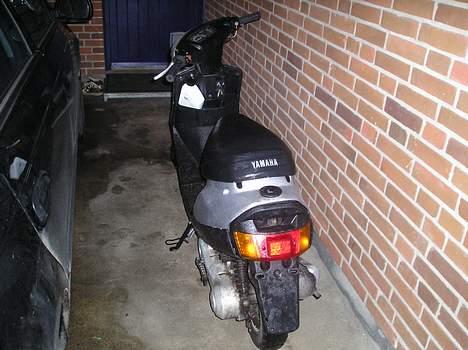 Yamaha Jog - AS - ...Her er hun Zå bagfra!...Uhhh...Frækt!... billede 2