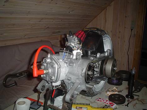 Suzuki Estilete LC motor *solgt* - huha så mangler j bar li røret så er den ude på vejen igen :-) billede 1