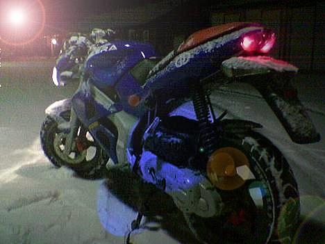 Gilera DNA - Den har Sku´ en Meget God Røv  Hva´.. hehe  billedet er taget Første dag jeg fik den NEON ER IKKE PÅ Billedet er lavet i Photo shop billede 1