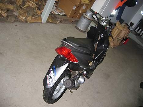 Yamaha jog R ¤vinter scooter¤ - røven er gooo! hehe nyt billede 8