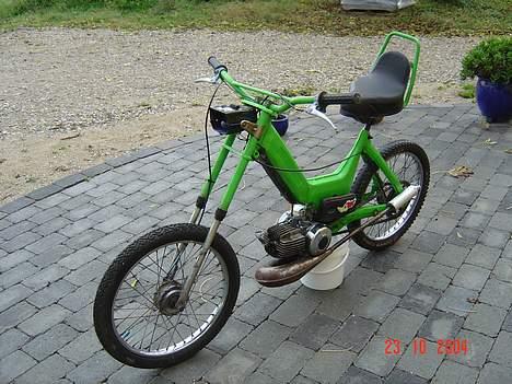 Puch maxi solgt - læg mærke til det hjemmelavede støtteben.. billede 1