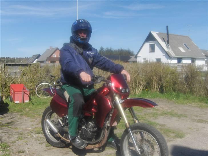 Suzuki Smx/AM4 - Byttet! - Dejlig knallert og den stolte ejer :D billede 2