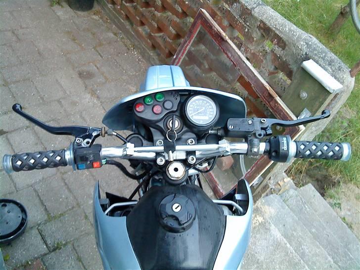 Suzuki RMX (SOLGT) billede 3