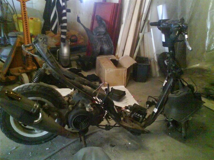 Aprilia Sonic - Da jeg skulle male skjoldende . billede 2