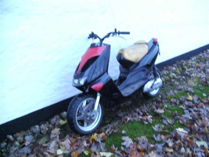 Aprilia sr50 (Solgt) billede 1