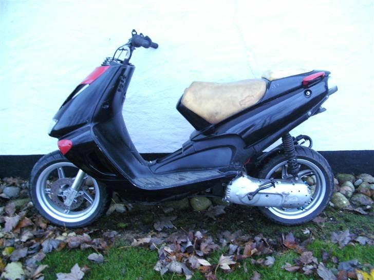 Aprilia sr50 (Solgt) billede 4