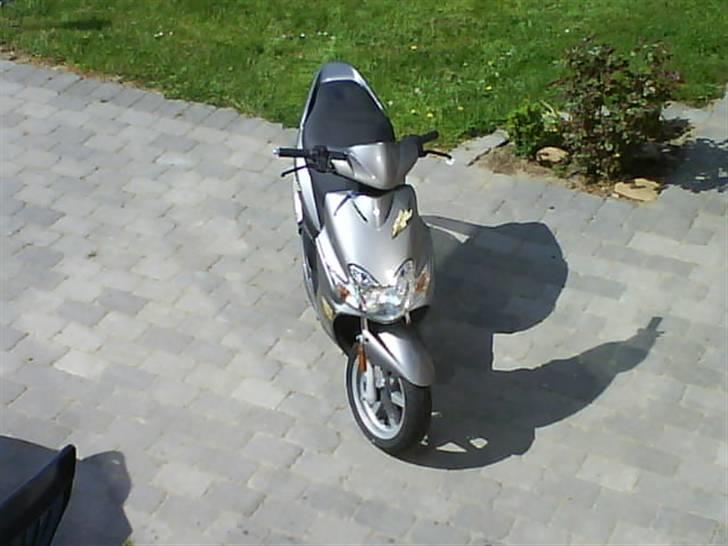 Yamaha Jog R  ( solgt )  billede 3