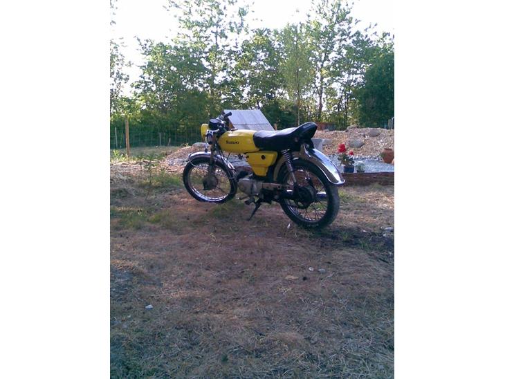 {{currentPhoto.altText}} billede {{currentPhoto.number}}