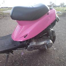 Yamaha Jog FS - PINK!