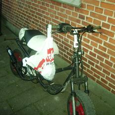 Yamaha neos (byttet til kymco)