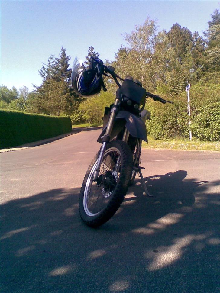 Suzuki RMX før byttet. - taget lige da jeg fik den 10 maj billede 1