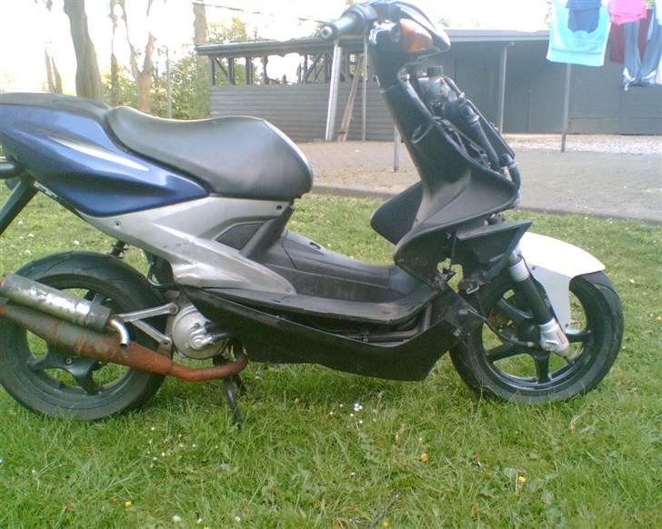 Yamaha aerox ( solgt ) billede 2