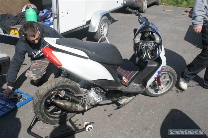 Yamaha jog rr byttet billede 2