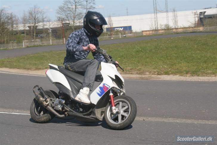 Yamaha jog rr byttet - simon prøver billede 4