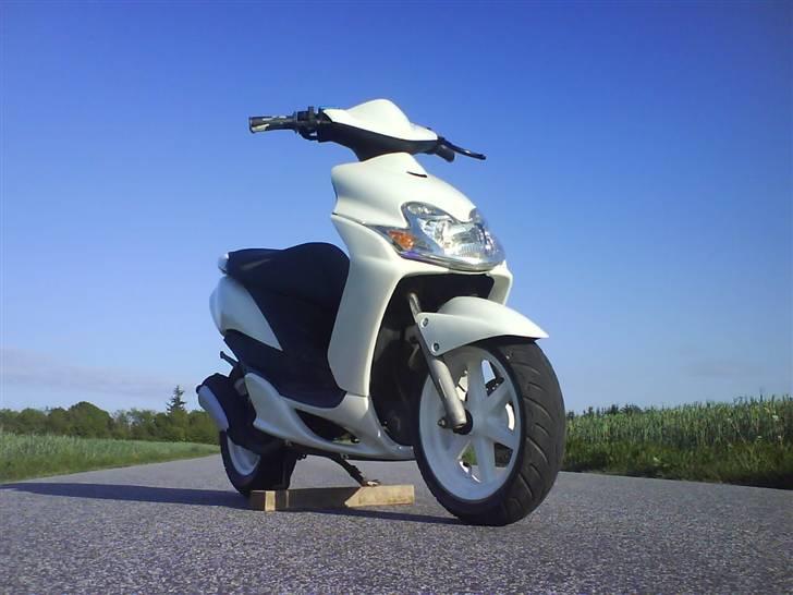 Yamaha jog r (SOLGT)... billede 1