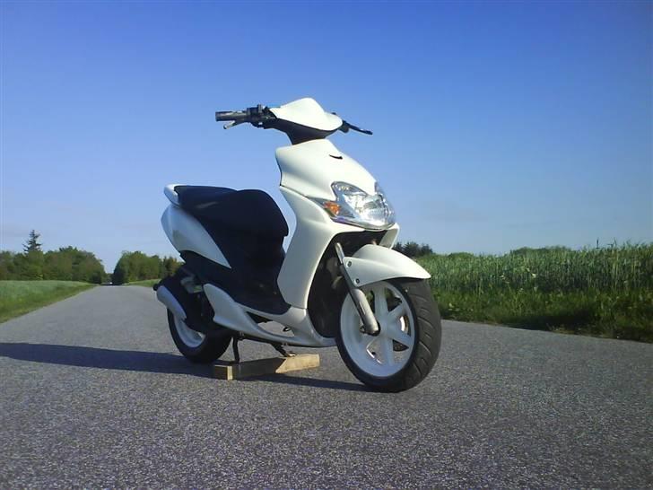 Yamaha jog r (SOLGT)... billede 2