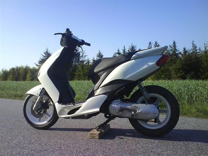 Yamaha jog r (SOLGT)... billede 5