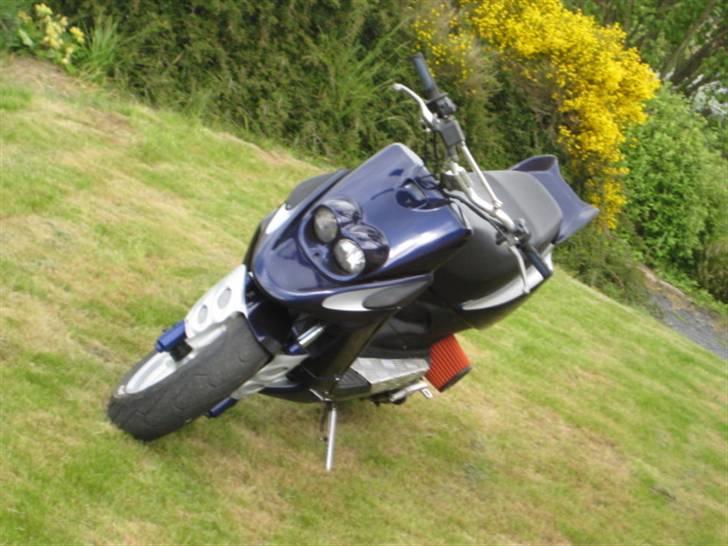 Yamaha spy purple flower (SOLGT) billede 8