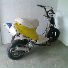 Yamaha jog polini evo lc solgt