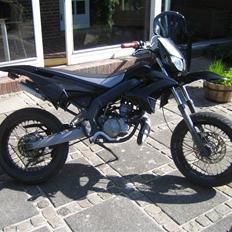 Derbi senda nye billeder