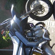 Derbi senda nye billeder