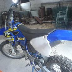 Yamaha Yz 125 SOLGT! :D