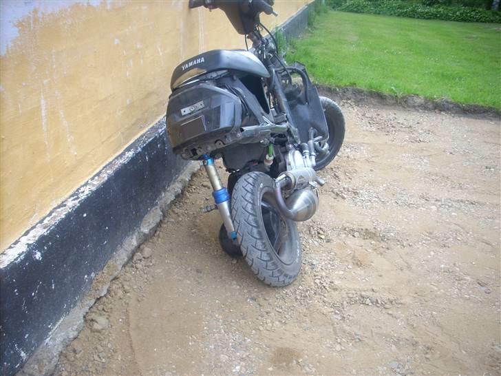 Yamaha jog Lc solgt - som den står nu.. uden skjolde pga den ska havde skiftet lejer  billede 4