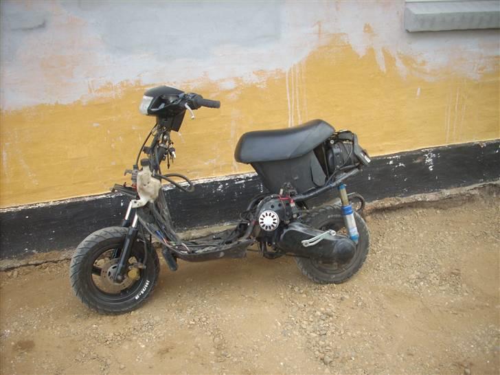 Yamaha jog Lc solgt - som den står nu.. uden skjolde pga den ska havde skiftet lejer  billede 7