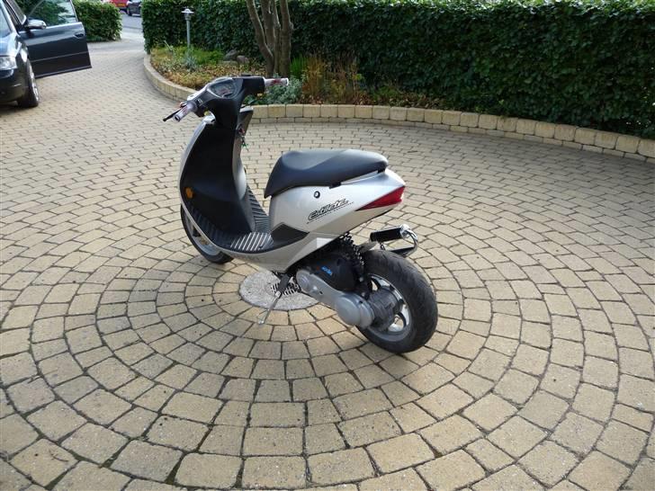 Suzuki Estilete BYTTET billede 3