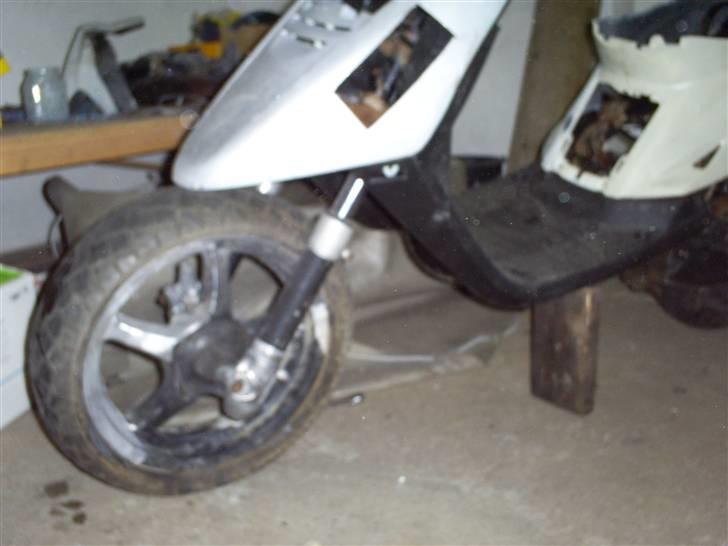 Yamaha Jogrox solgt i dele billede 4