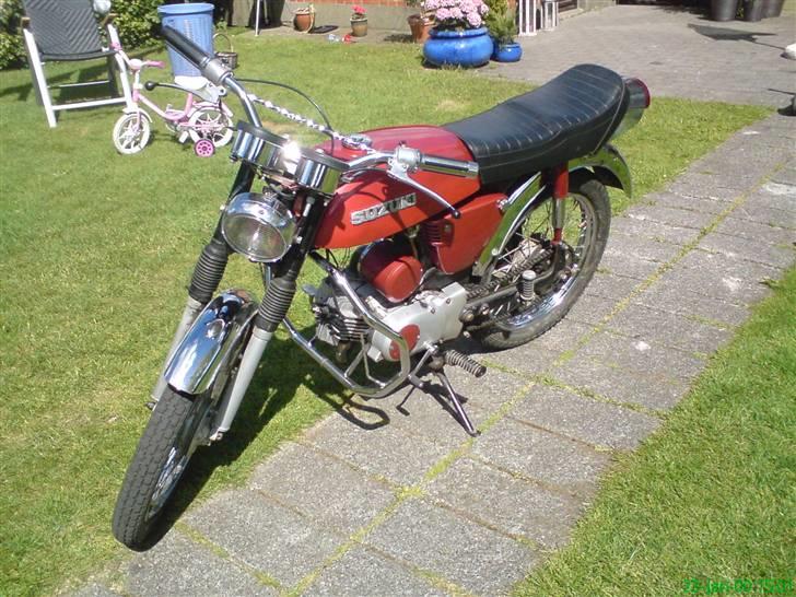 Suzuki k 50 billede 1