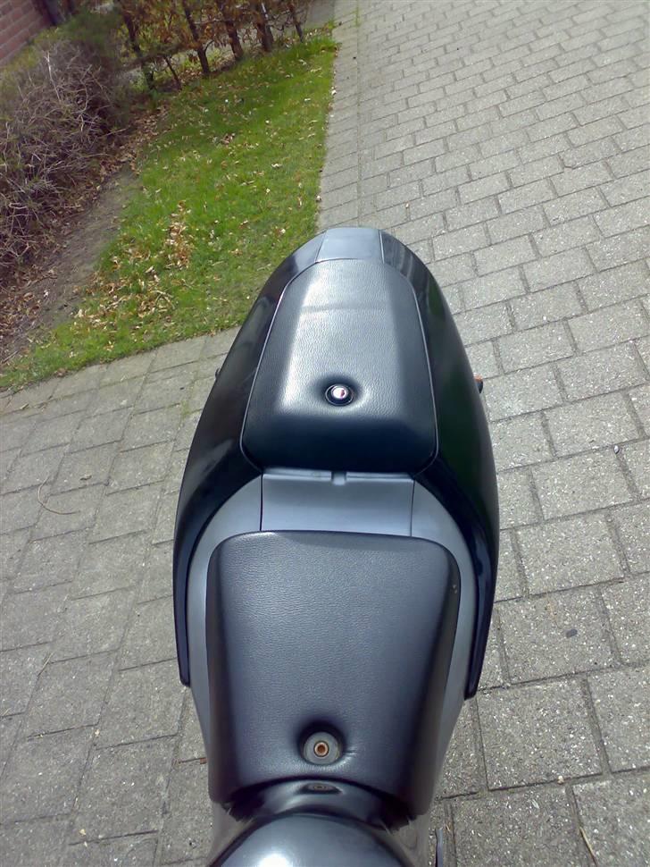 Aprilia rs50 - her sider damen.. billede 6