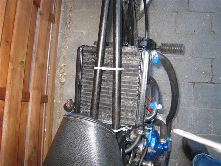 Suzuki FZ50 SOLGT billede 3