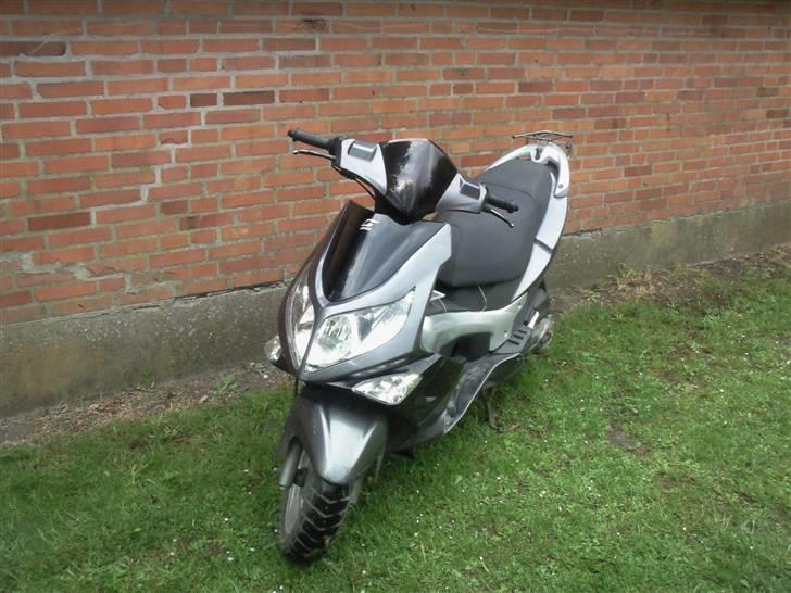 PGO G-max solgt billede 1