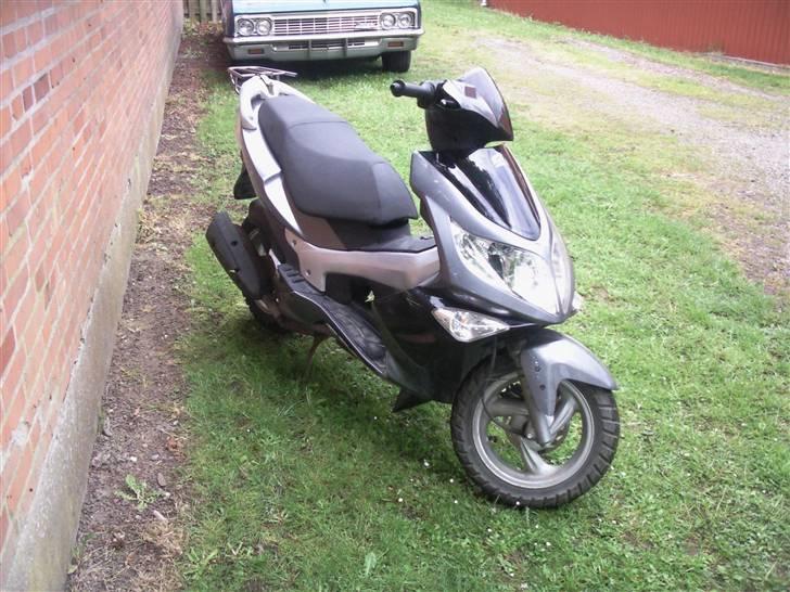 PGO G-max solgt billede 2