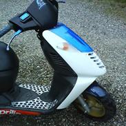 Aprilia Sonic GP, Står hos politi