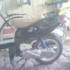 Suzuki FZ50