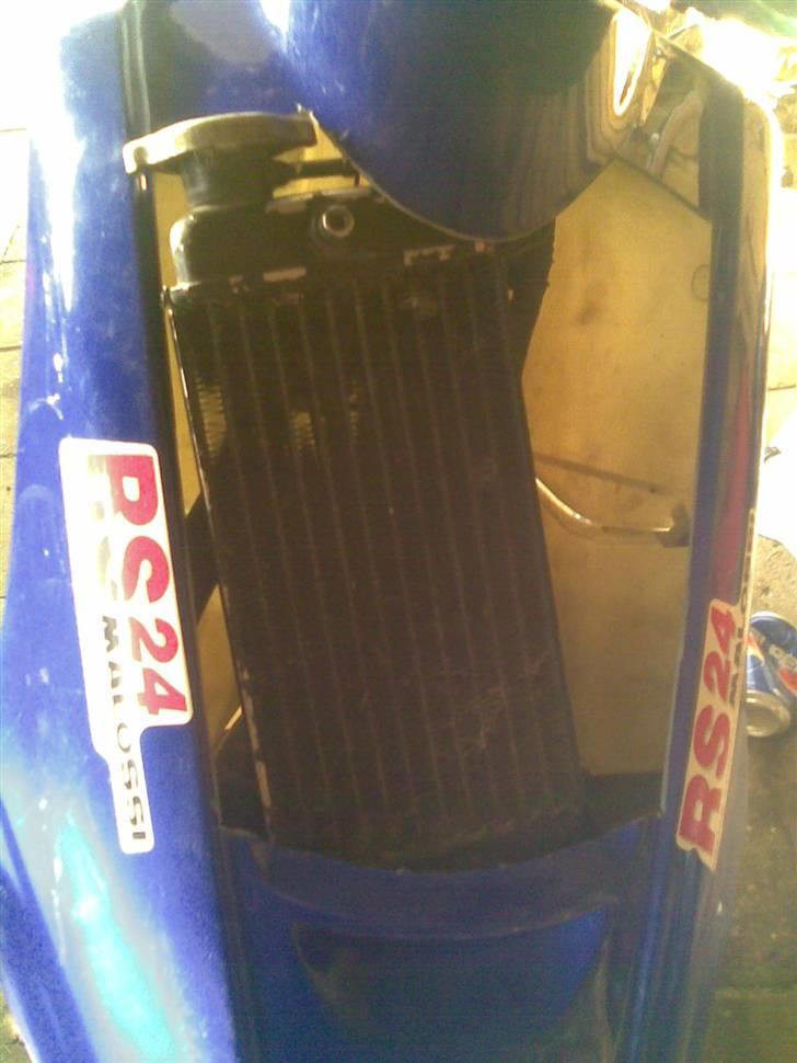 Yamaha Jog fs. LC Evo 06 TILSALG - Køleren er ikke tilpasset 100 & endnu. og der kommer noget gitter for (: billede 10